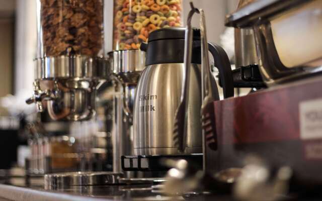 Best Western Hampton Coliseum Inn