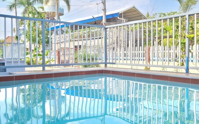 KM68 Castle Homestay