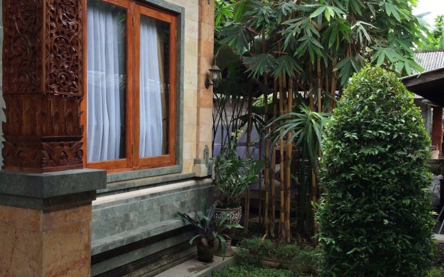 Uma Dewi Guest House