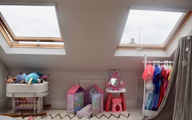 Beautiful 3 Bedroom House In Clapham