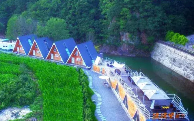Benxi Sicilia Villas and Trailers