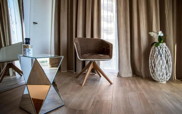 Hotel One