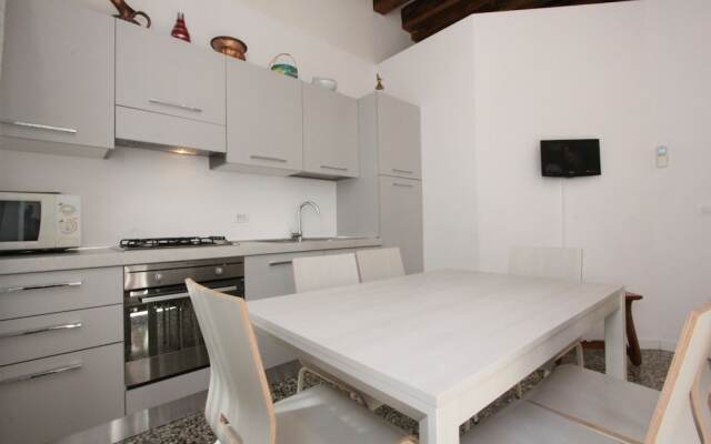 City Apartments Surian