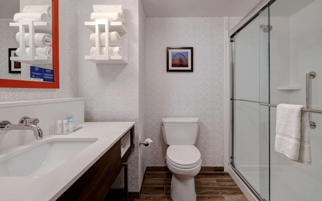 Hampton Inn Crown Point