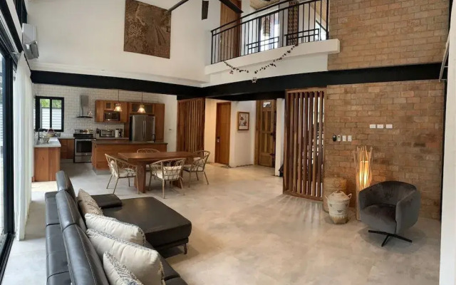 My Way Langosta Beach House