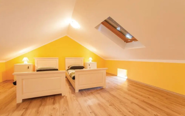 Beautiful Apartment in Omisalj With 1 Bedrooms