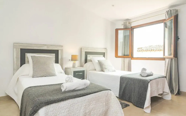 Villa Placeta - Villa With Private Pool. Free Wifi