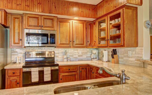 Blue Diamond Retreat CL 1055