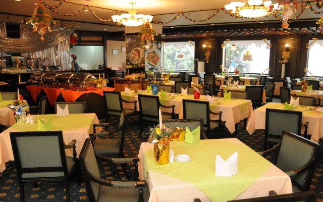 Zhuhai Holiday Resort Hotel - Light Inn