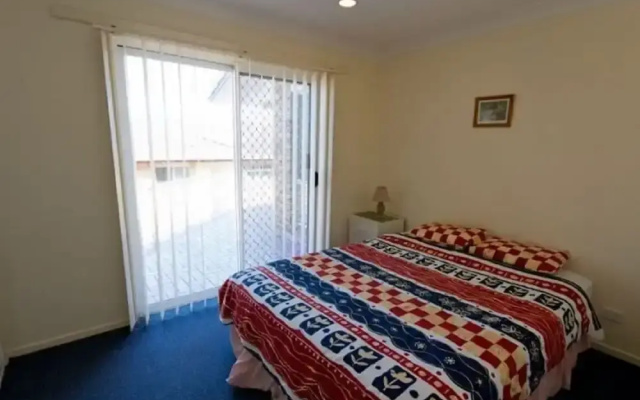 1/6 Convent Lane