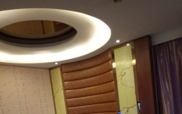 Xiangqing Business Hotel