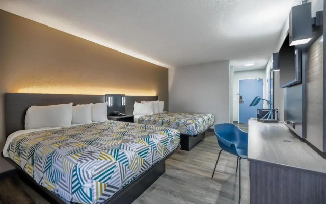 Motel 6 Franklin, OH