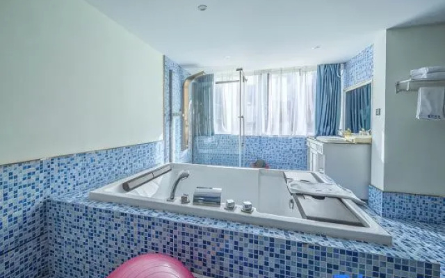 Taikun Boutique Smart Hotel (Kunshan City Center Merchants Garden City) – Bathroom – Suzhou