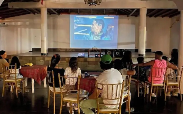 Hospedaje El Cascabel