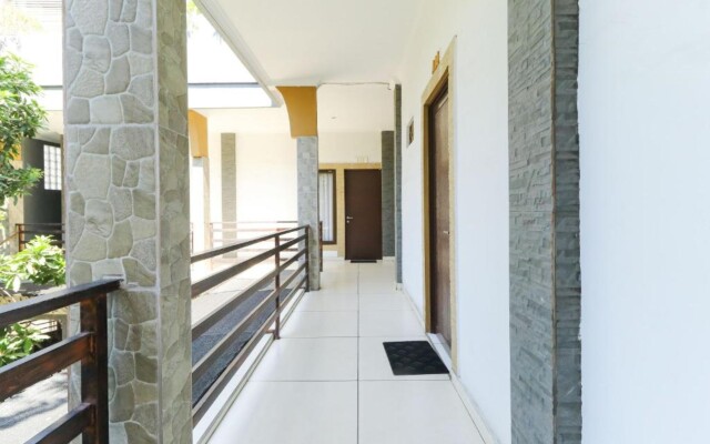 Pudak Sari Homestay by ZUZU