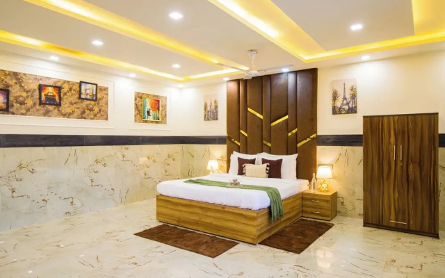 ELIVAAS Ivory Estate Pet-friendly Farm