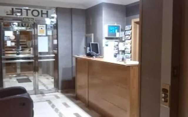 Hotel Reina Isabel