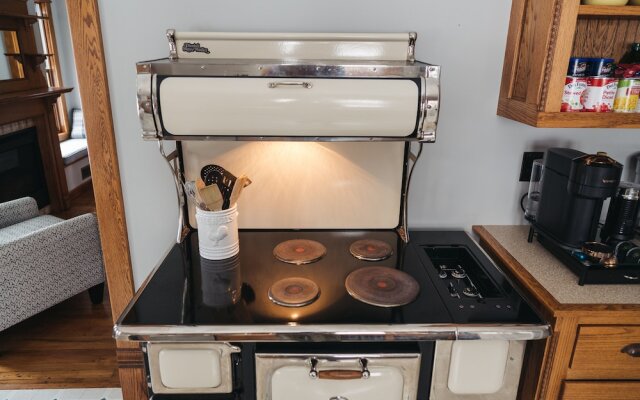 4BDR Broomhead Farmhouse Main House