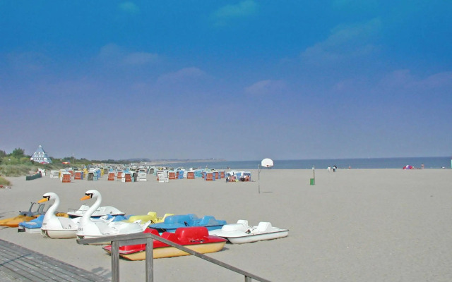 Zeltdachhaus _ grosse Terrasse _ m