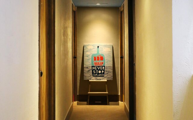 Just Hotel