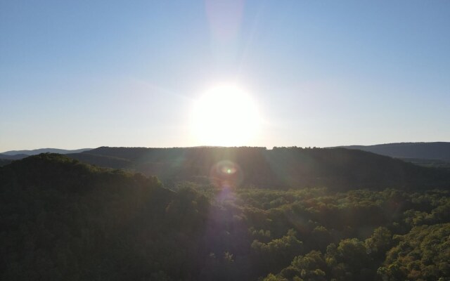 River Time Cabin -time Floats Away!