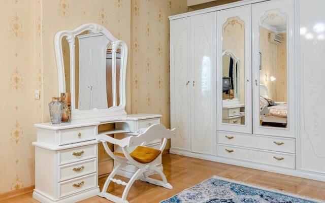 DeRent Aparts (ДеРент Апартс) на улице Грибоедова 14