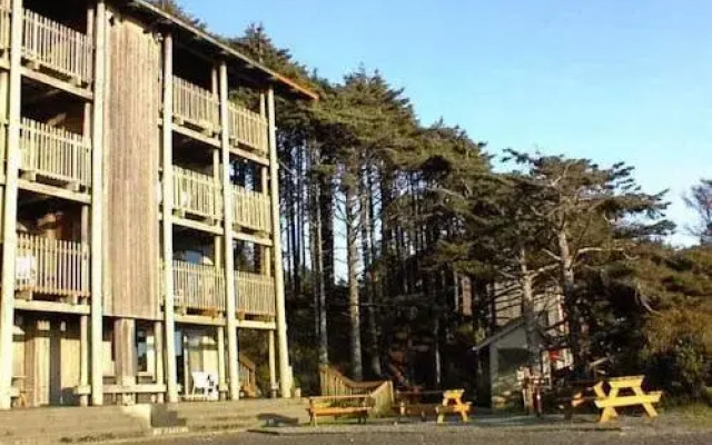 Sandpiper Beach Resort