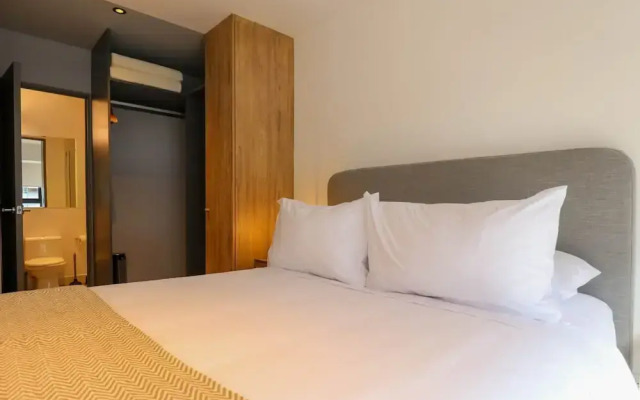 w Prestigious 2BR w Amazing Deco in San Isidro