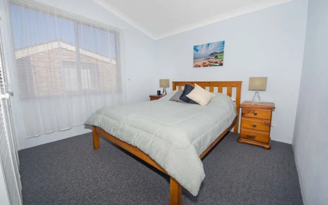 The Pines 8 - Shoal Bay