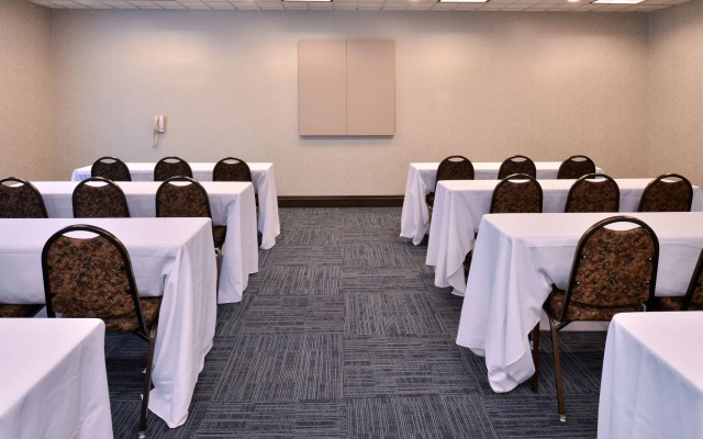 Holiday Inn Express Portland West/Hillsboro by IHG