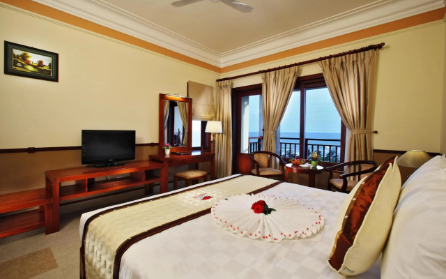 Golden Coast Resort and Spa