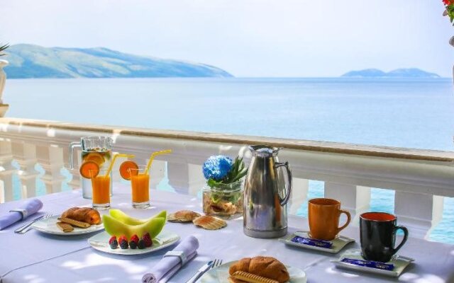 Hotel Liro
