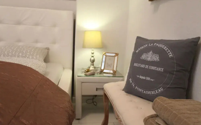 Dfive Apartments - Neo Baroque