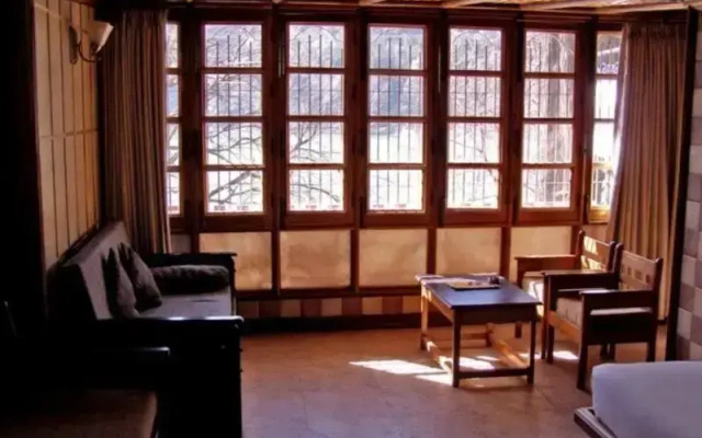 Hotel ChanniRaja