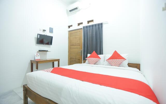 OYO 150 Harmoni Residence