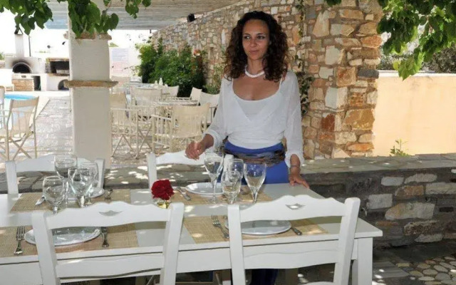 Anezina Hotel