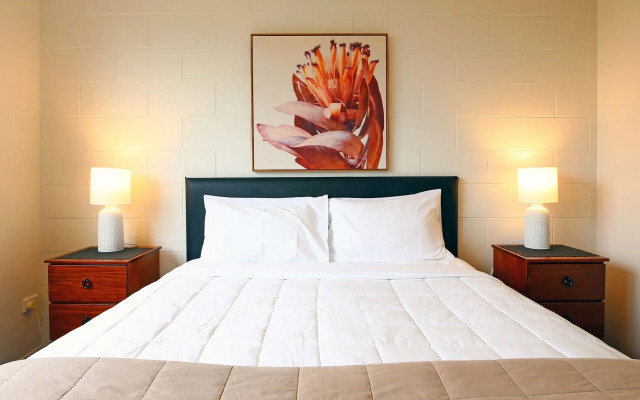 289 Midway Motel
