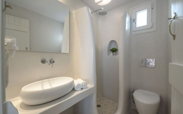 Naxian Spirit Suites & Apartments