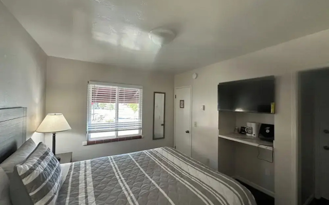 Lee Vining Motel