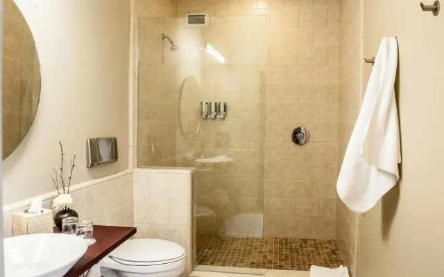 Gravity Haus Truckee-Tahoe