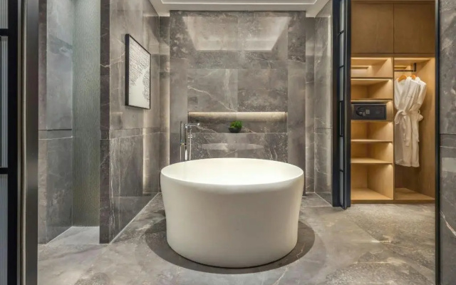 Sheraton Maoming Hot Spring Resort – Bathroom – Maoming