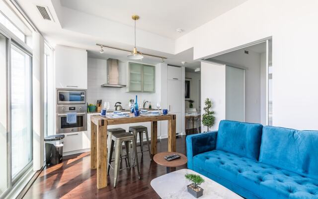 High-Rise Junior 2Br Condo downtown