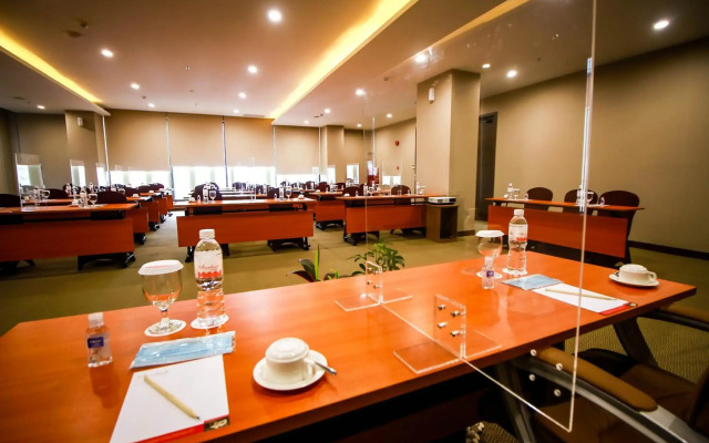 Asialink Hotel By Prasanthi