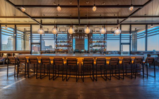 Hotel Indigo Tulsa DWTN-Entertainment Area by IHG