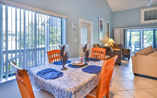 The Lakeside Beach 2 Bedroom Home