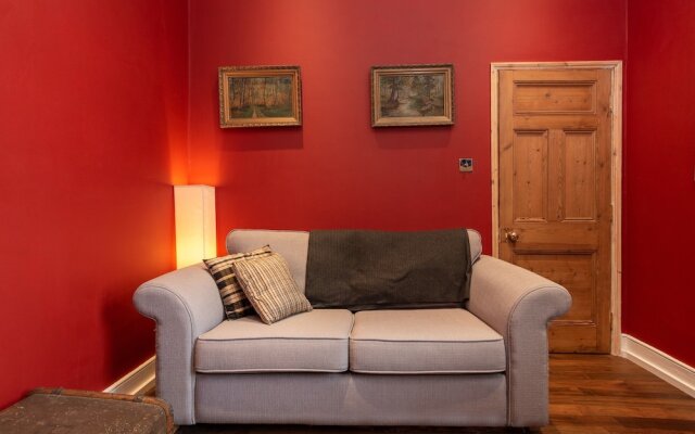2 Bedroom Flat In Herne Hill With Garden