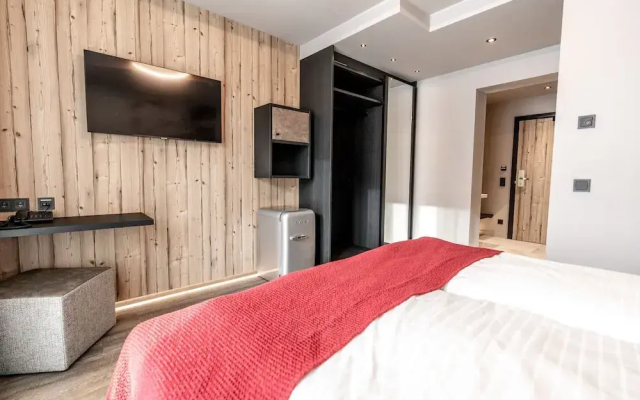 Hotel Astrid - Ski In & Ski Out