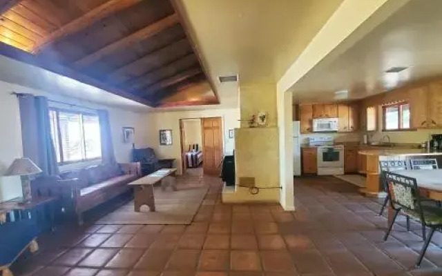 29 Palms Inn