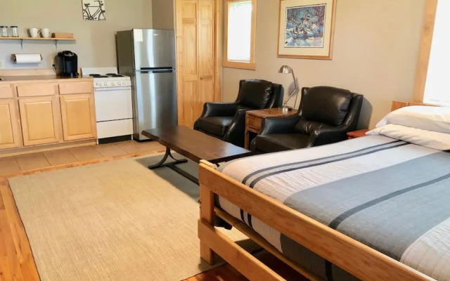 Canyon Cabins Lodging