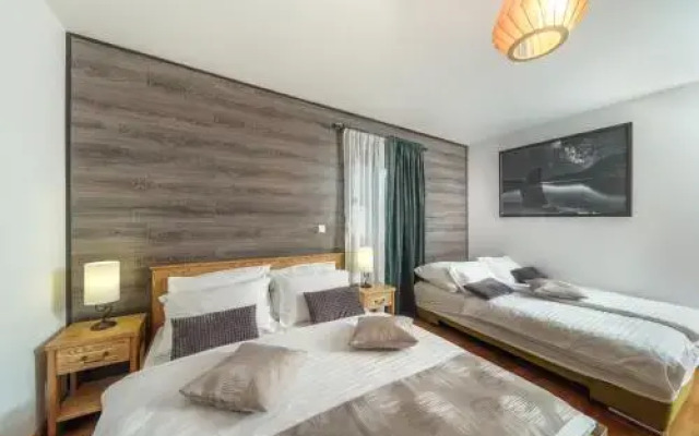 Plitvica River House